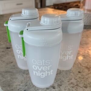 Overnight Oats Reusable plastic cups - Set lot of 3. Brand new, never used.